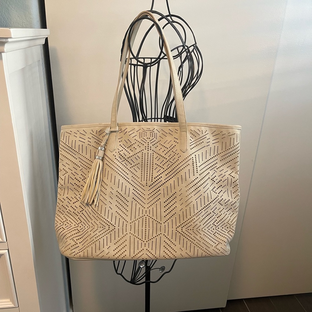 Tote bag
